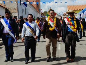 Gobernador participó en actos cívicos de Yunchará