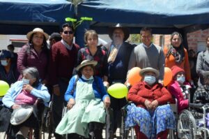 Gobernación entregó sillas de ruedas y placas dentales en la Mamora