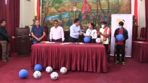 En beneficio de la asociación de personas invidentes de Tarija