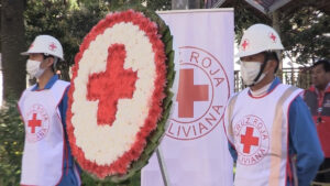 Alcalde reconoce a los integrantes de la Cruz Roja Filial Tarija en su 106 aniversario