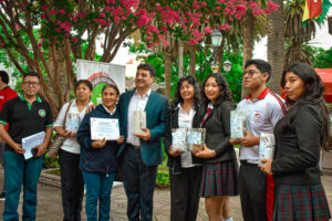 Alcaldía de Tarija capacita a estudiantes de 8 colegios a elaborar abono orgánico