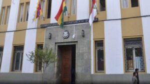 ASAMBLEÍSTAS INGRESAN EN HUELGA DE HAMBRE POR REDISTRIBUCIÓN DE REGALÍAS