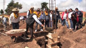 Alcalde de Tarija pone en marcha la construcción del centro de Salud de Alto España