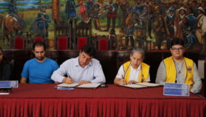Alcaldía de Tarija colocará placas con el nombre de las calles del casco viejo de la ciudad escritas en braille para ayudar a las personas no videntes